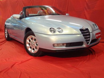 Alfa Romeo Spider JTS 2004